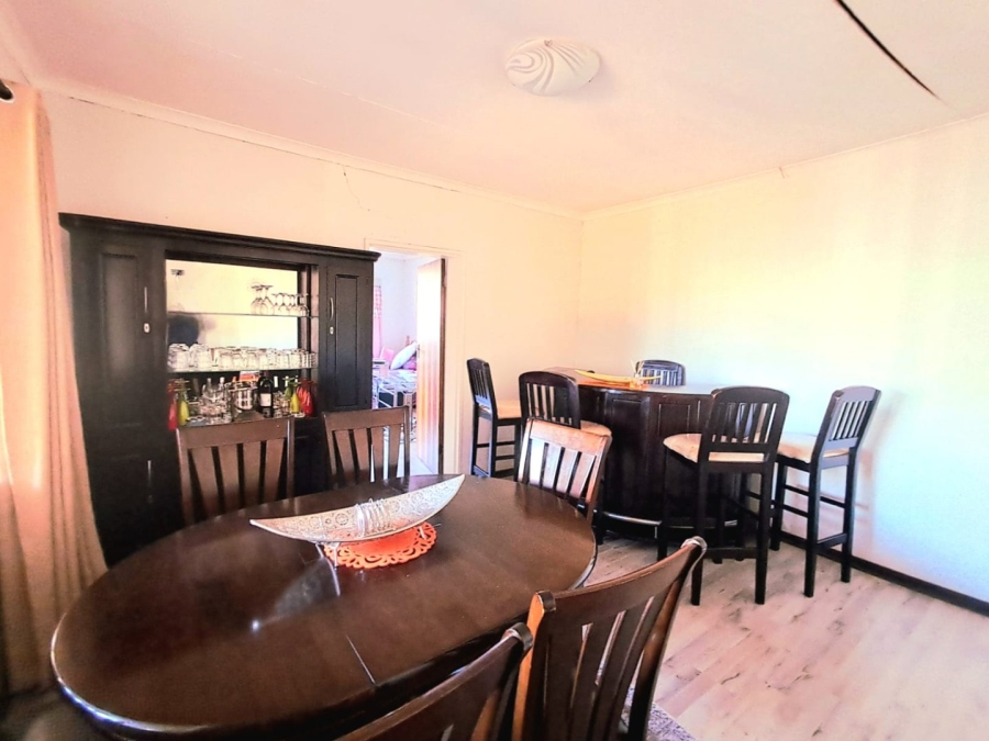 5 Bedroom Property for Sale in Vaalpark Free State